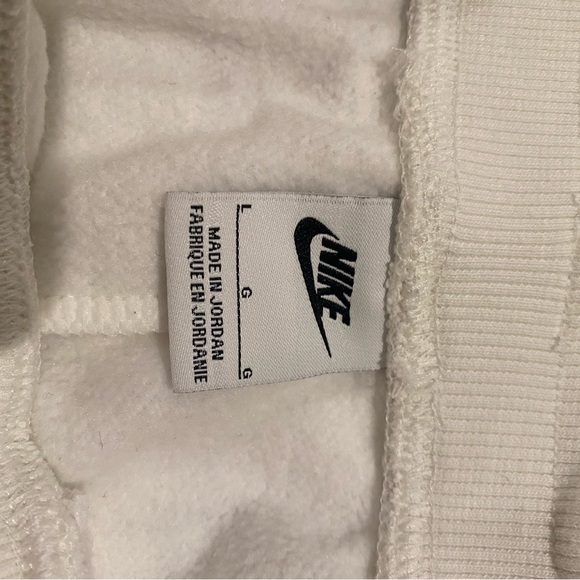 Nike Fleece Shorts - Picture 3 of 4